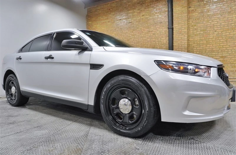 2017 Ford Taurus 6th Gen - Image 8 of 12