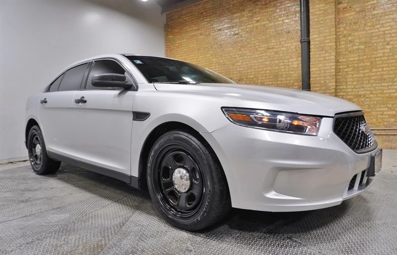 2017 Ford Taurus 6th Gen - Image 6 of 12