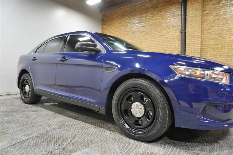 2017 Ford Taurus 6th Gen - Image 9 of 12