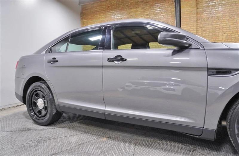 2017 Ford Taurus 6th Gen - Image 9 of 12
