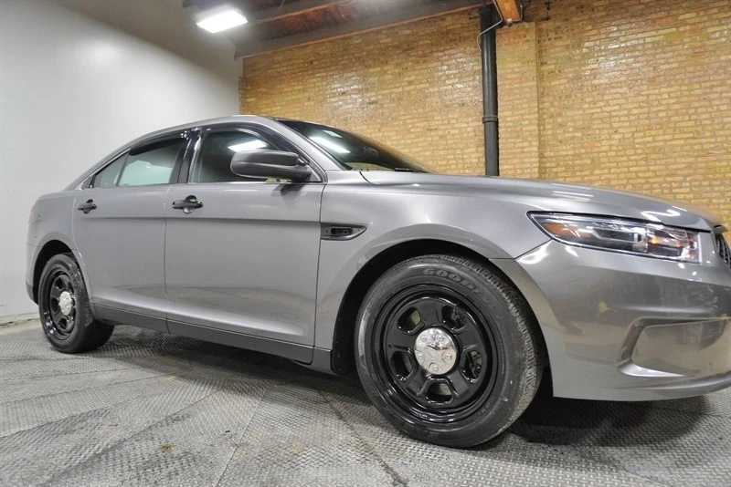 2017 Ford Taurus 6th Gen - Image 8 of 12