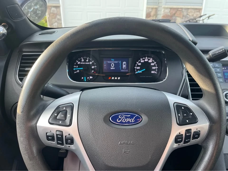 2017 Ford Taurus 6th Gen - Image 10 of 16