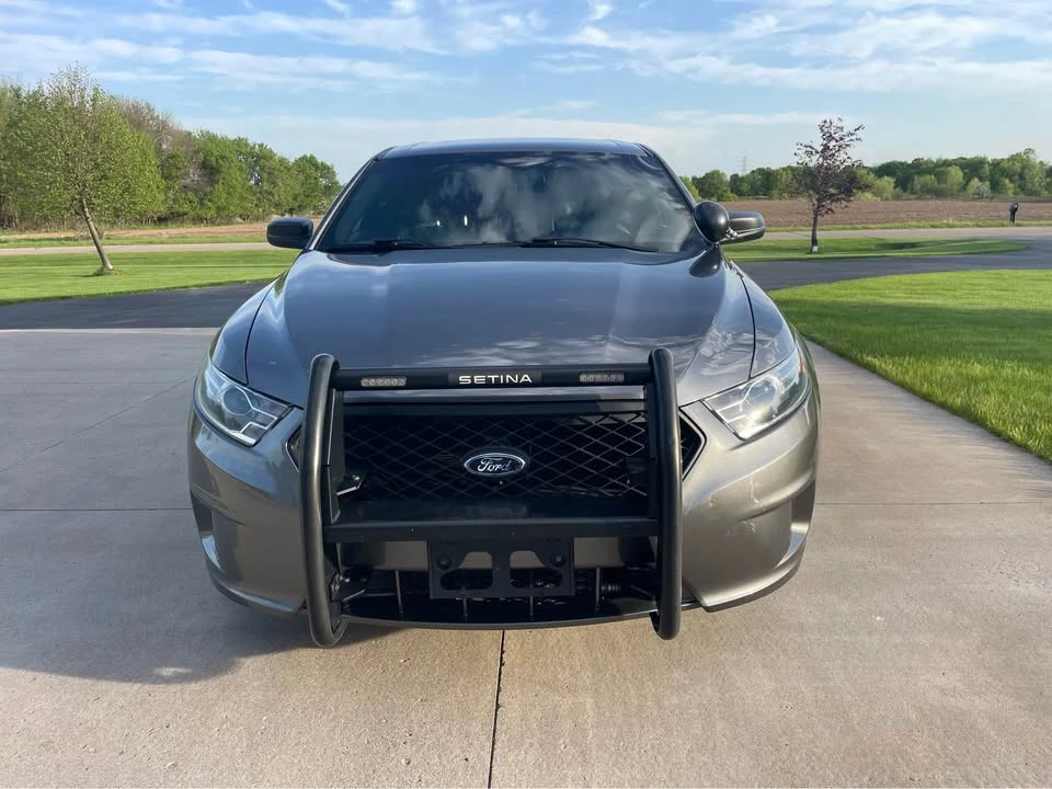2017 Ford Taurus 6th Gen - Image 9 of 16