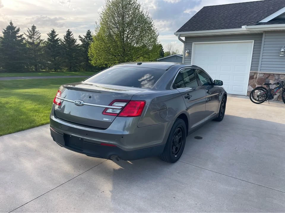 2017 Ford Taurus 6th Gen - Image 7 of 16