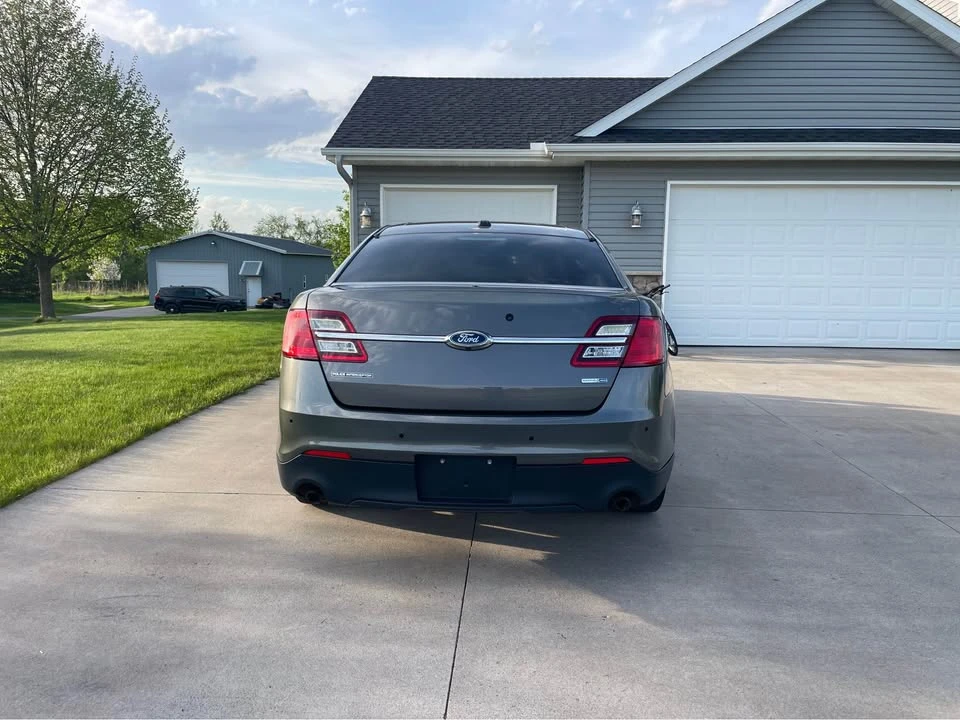 2017 Ford Taurus 6th Gen - Image 8 of 16
