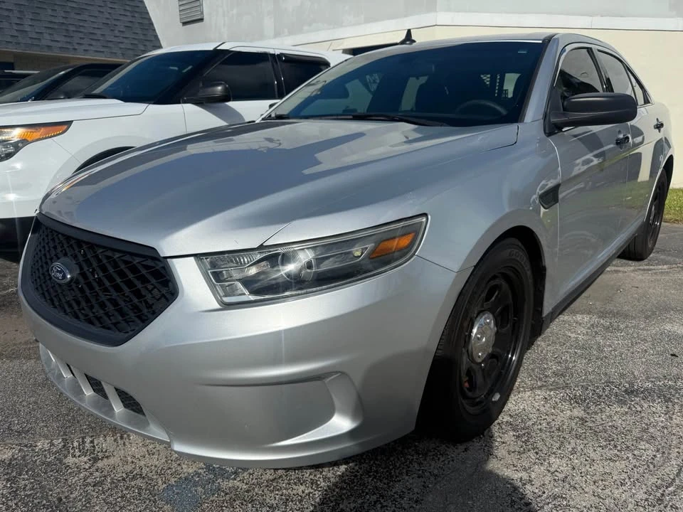 2017 Ford Taurus 6th Gen - Image 2 of 6