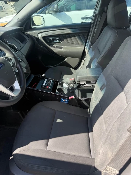 2017 Ford Taurus 6th Gen - Image 4 of 6