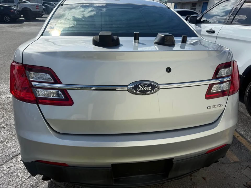 2017 Ford Taurus 6th Gen - Image 3 of 6