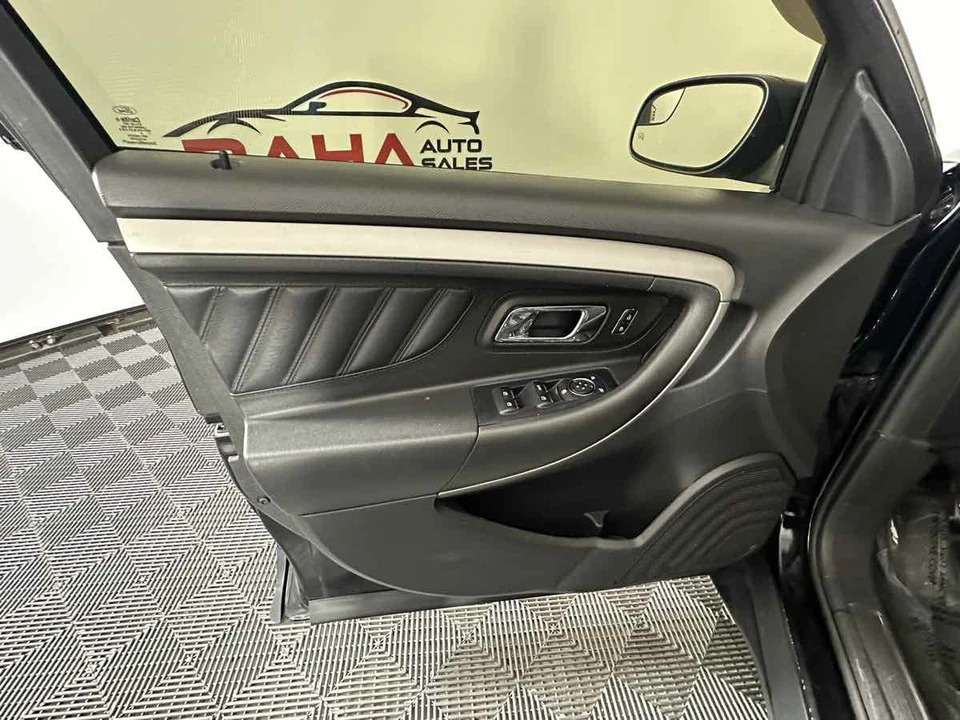 2017 Ford Taurus 6th Gen - Image 16 of 21