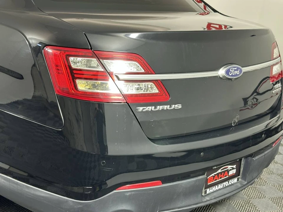 2017 Ford Taurus 6th Gen - Image 15 of 21