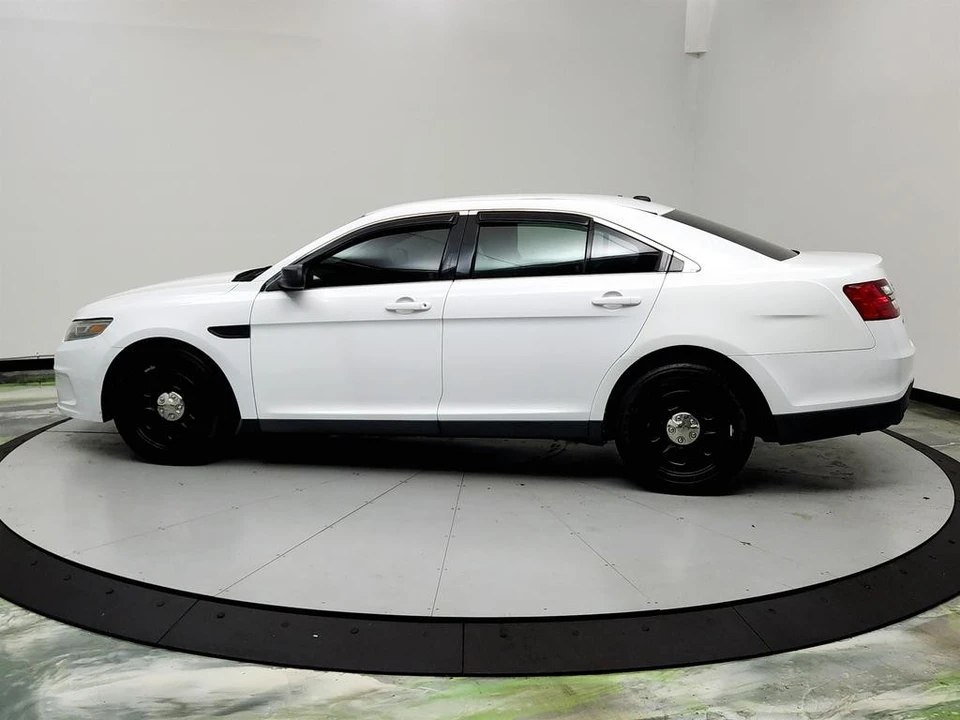 2017 Ford Taurus 6th Gen - Image 8 of 12
