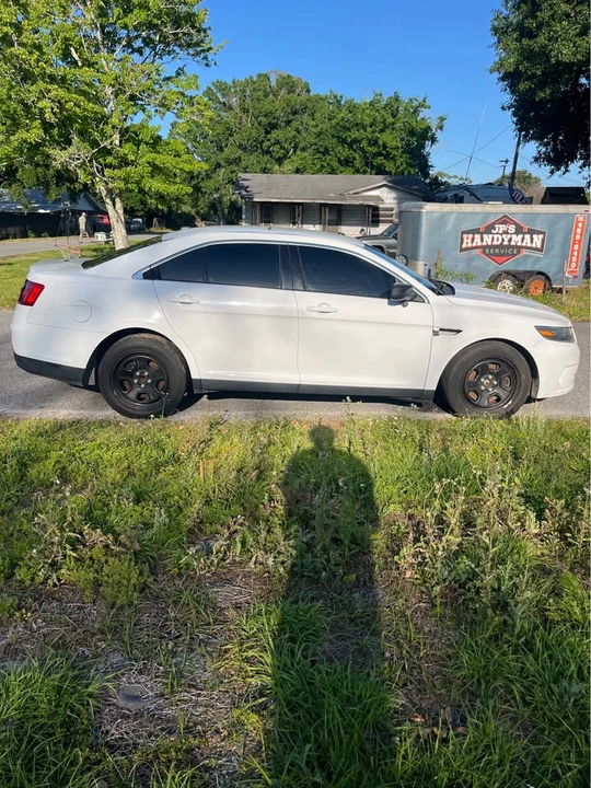 2017 Ford Taurus 6th Gen - Image 9 of 18