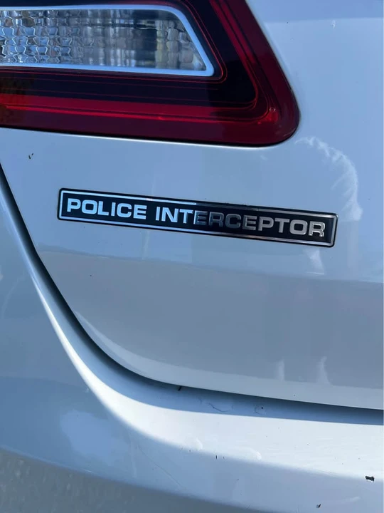 2017 Ford Taurus 6th Gen - Image 6 of 18