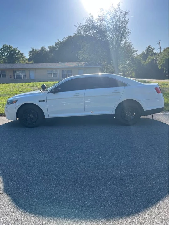 2017 Ford Taurus 6th Gen - Image 3 of 18