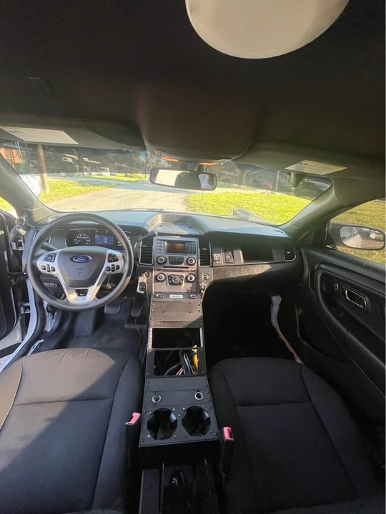2017 Ford Taurus 6th Gen - Image 15 of 18