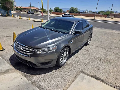 2017 Ford Taurus SEL