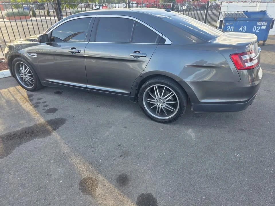 2017 Ford Taurus 6th Gen - Image 8 of 11