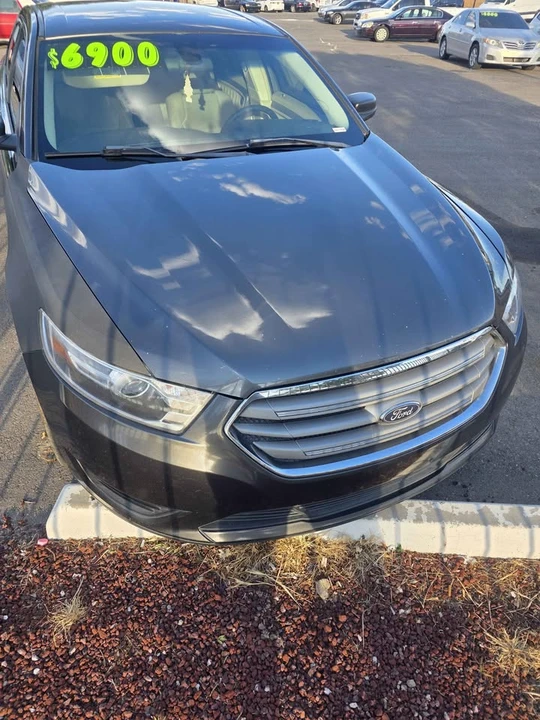2017 Ford Taurus 6th Gen - Image 9 of 11