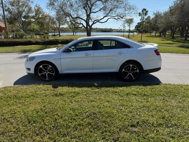 2017 Ford Taurus SHO 6th Gen - Image 4 of 15