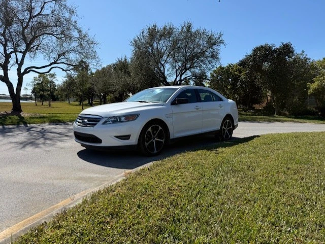 2017 Ford Taurus SHO 6th Gen - Image 5 of 15