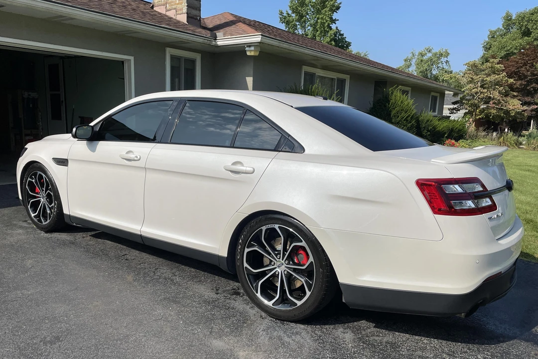 2017 Ford Taurus SHO 6th Gen - Image 4 of 11