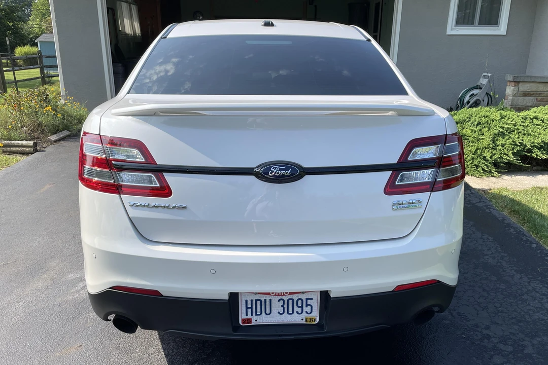 2017 Ford Taurus SHO 6th Gen - Image 5 of 11