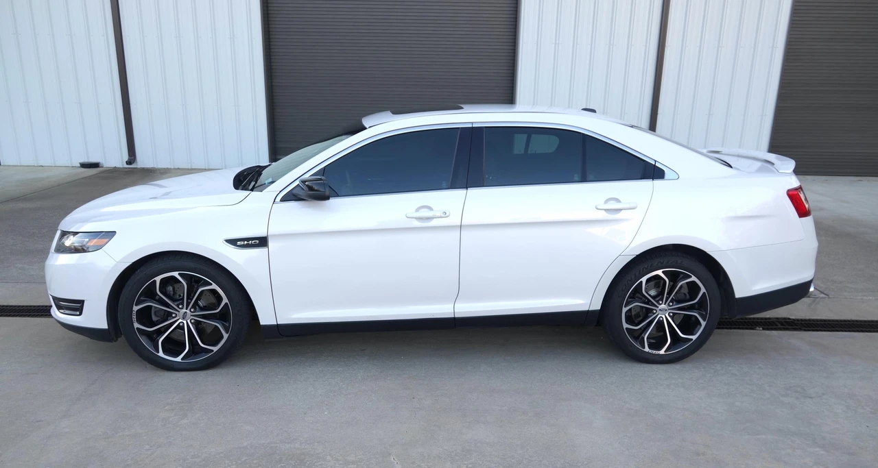 2017 Ford Taurus SHO 6th Gen - Image 10 of 31