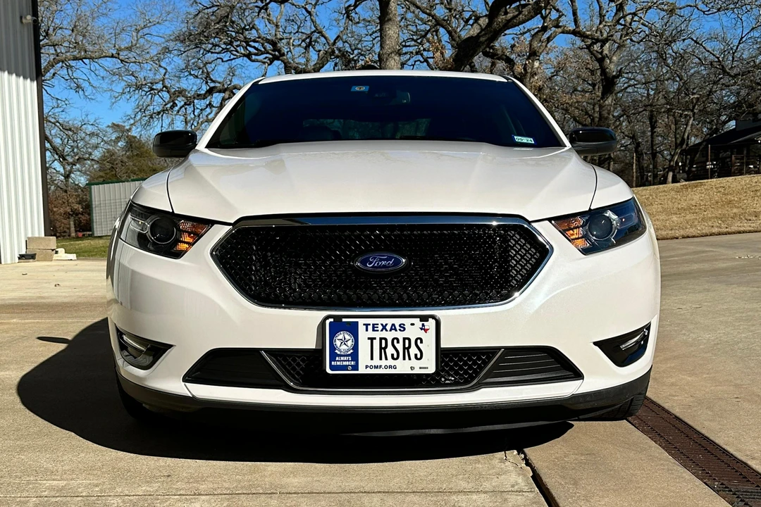 2017 Ford Taurus SHO 6th Gen - Image 2 of 31