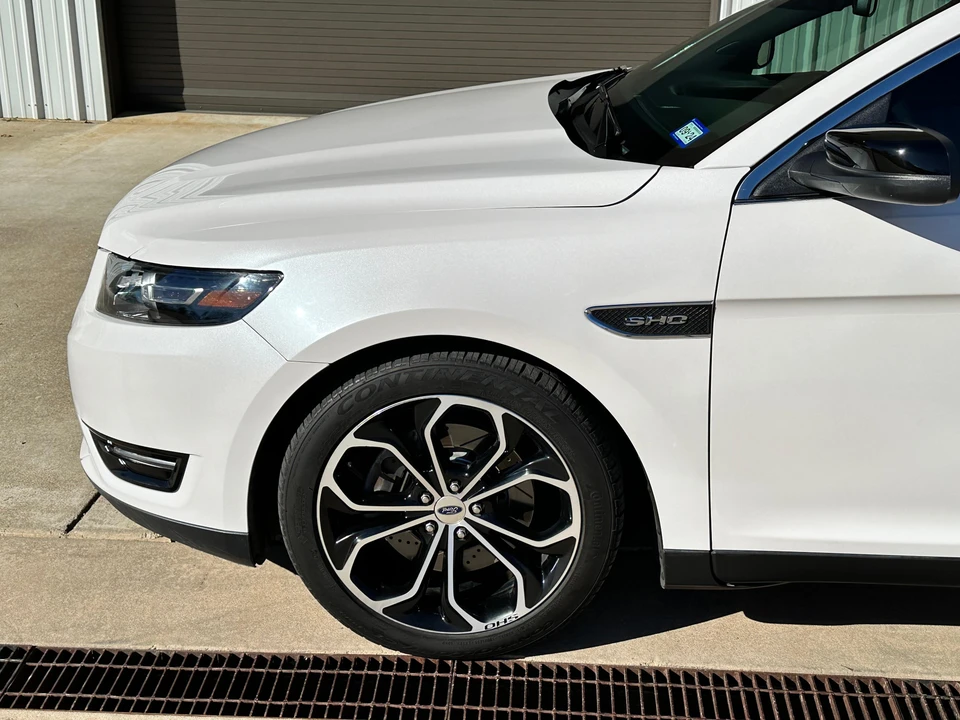 2017 Ford Taurus SHO 6th Gen - Image 28 of 31