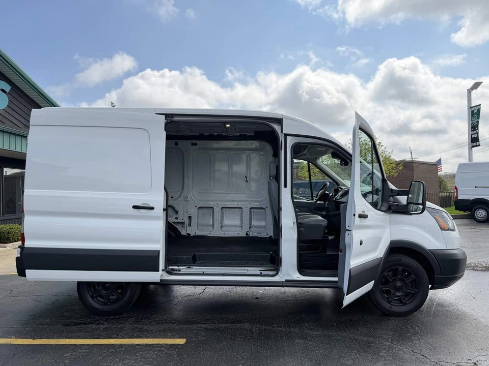 2017 Ford Transit - Image 8 of 28