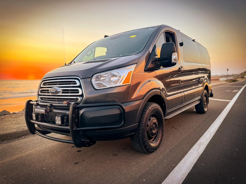 2017 Ford Transit - Image 8 of 31