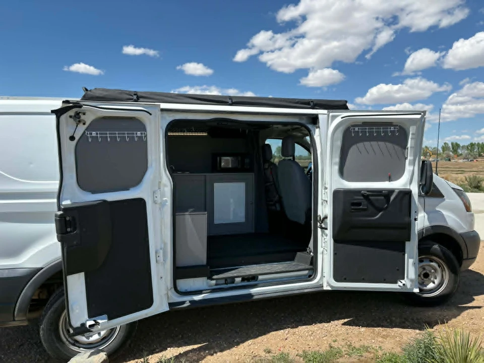 2017 Ford Transit - Image 9 of 19