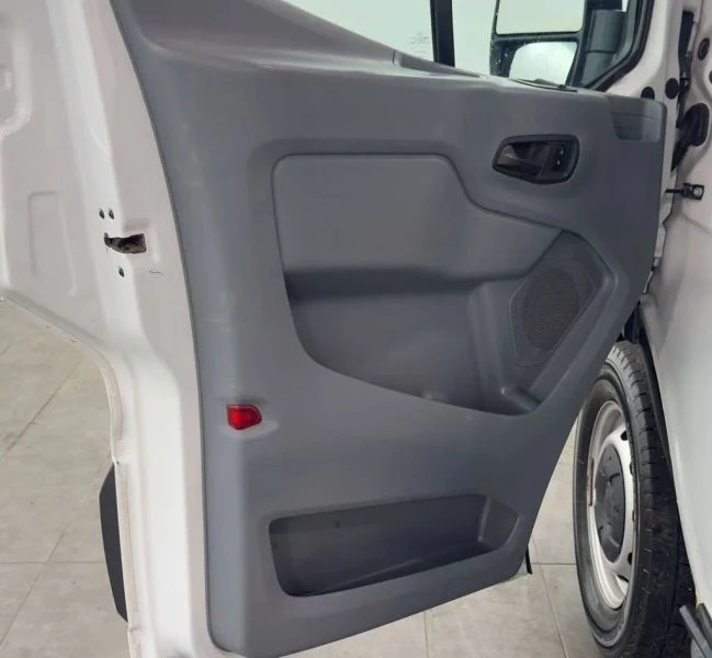 2017 Ford Transit - Image 5 of 12