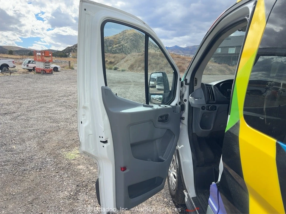2017 Ford Transit - Image 11 of 12