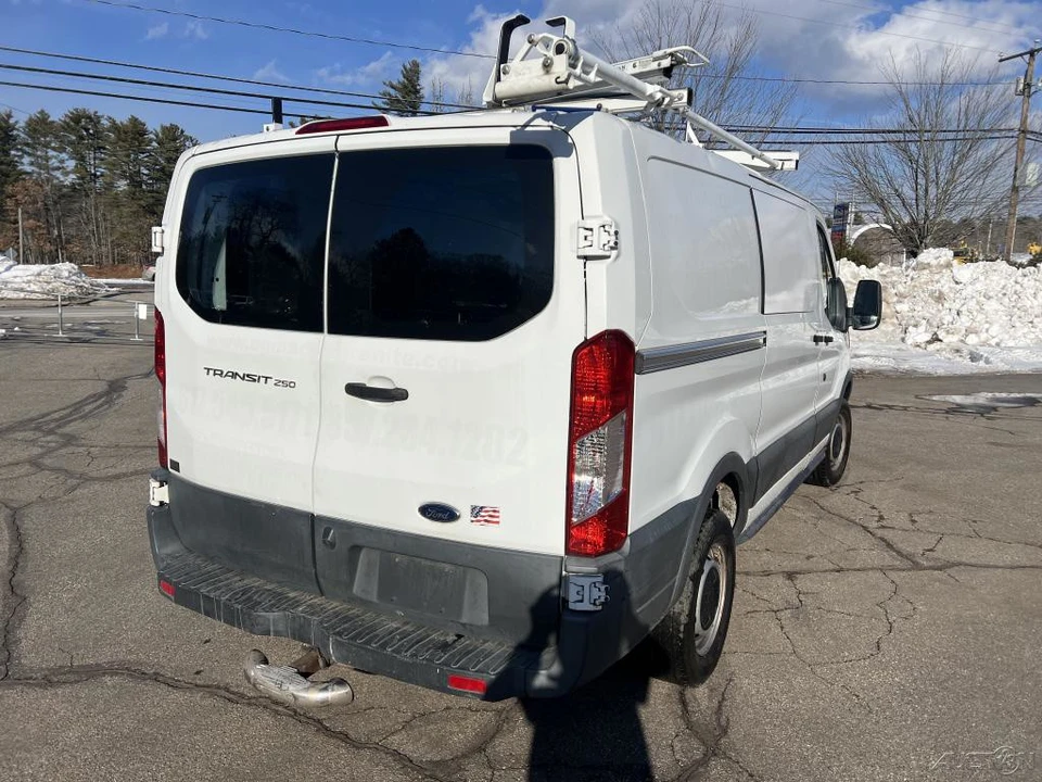 2017 Ford Transit - Image 9 of 12