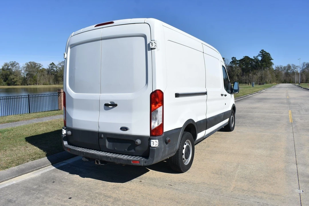 2017 Ford Transit - Image 8 of 12