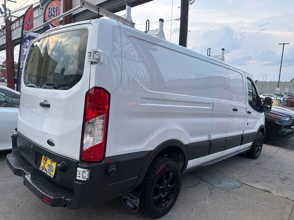 2017 Ford Transit - Image 7 of 21