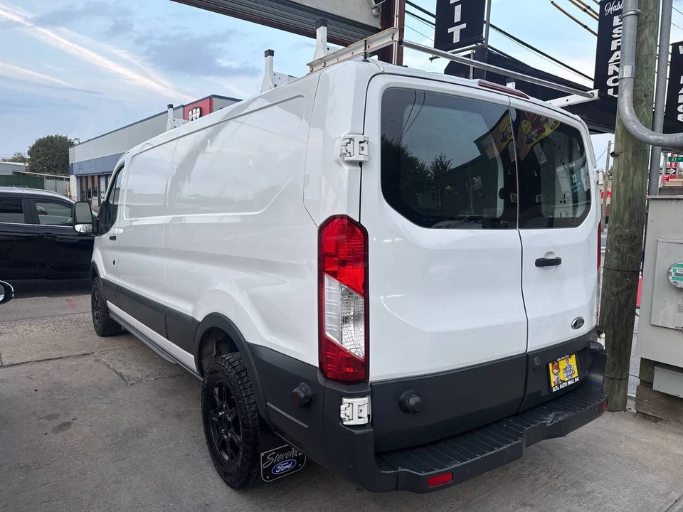 2017 Ford Transit - Image 5 of 21
