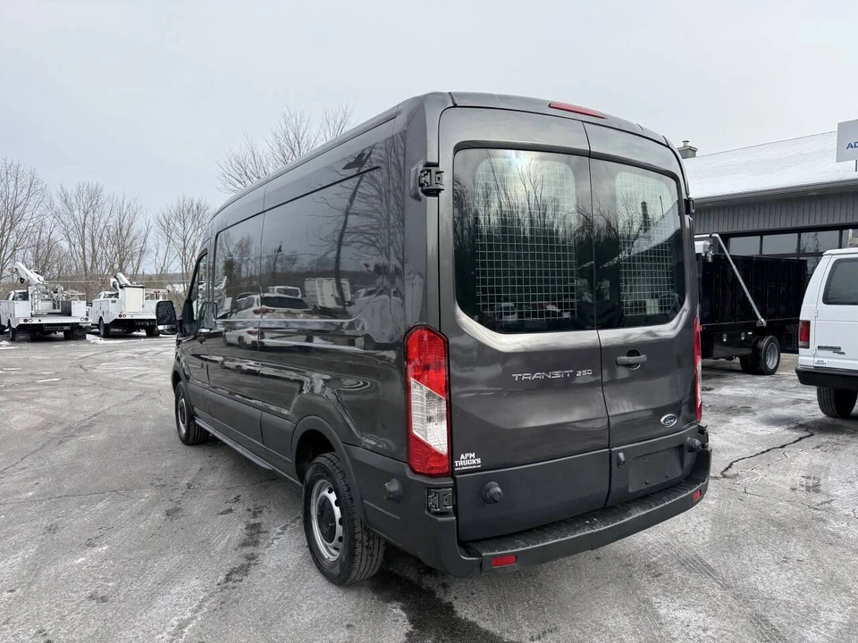 2017 Ford Transit - Image 9 of 12
