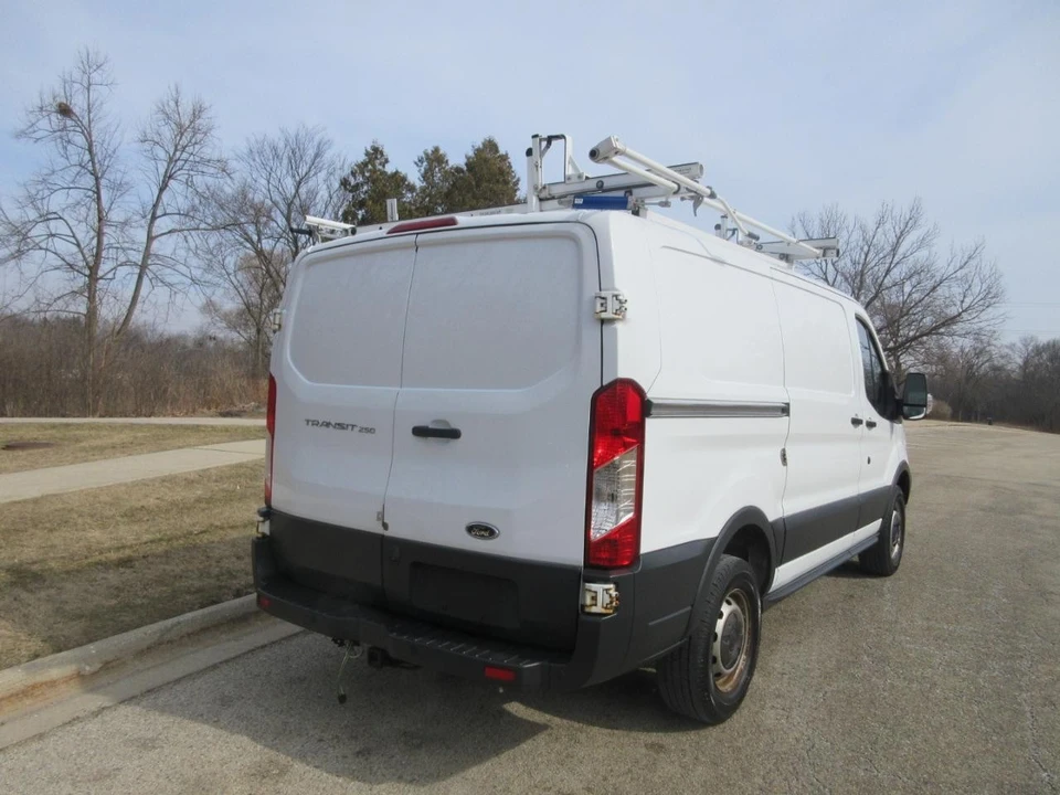 2017 Ford Transit - Image 9 of 21