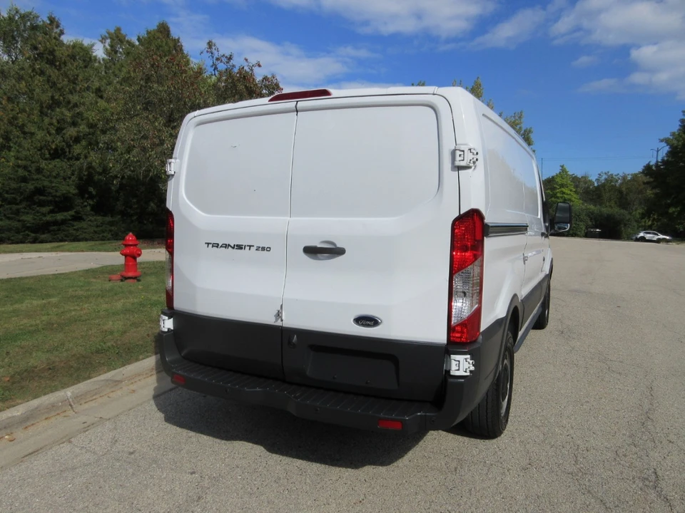 2017 Ford Transit - Image 9 of 21