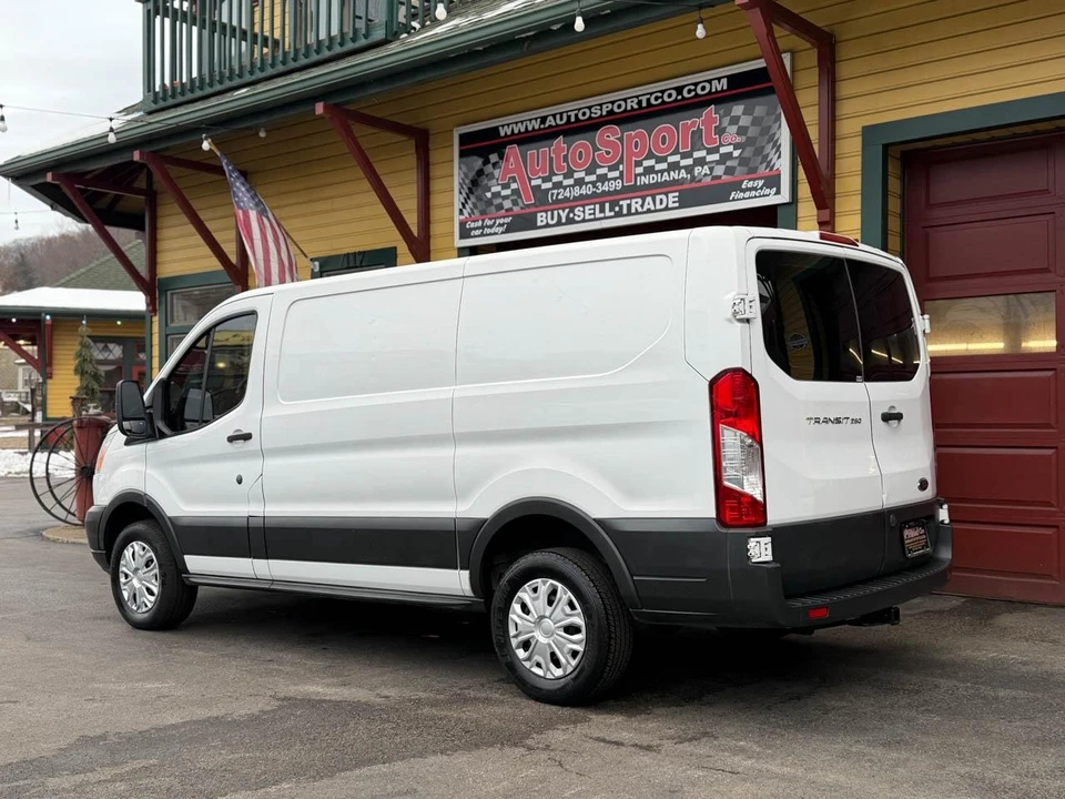 2017 Ford Transit - Image 11 of 21