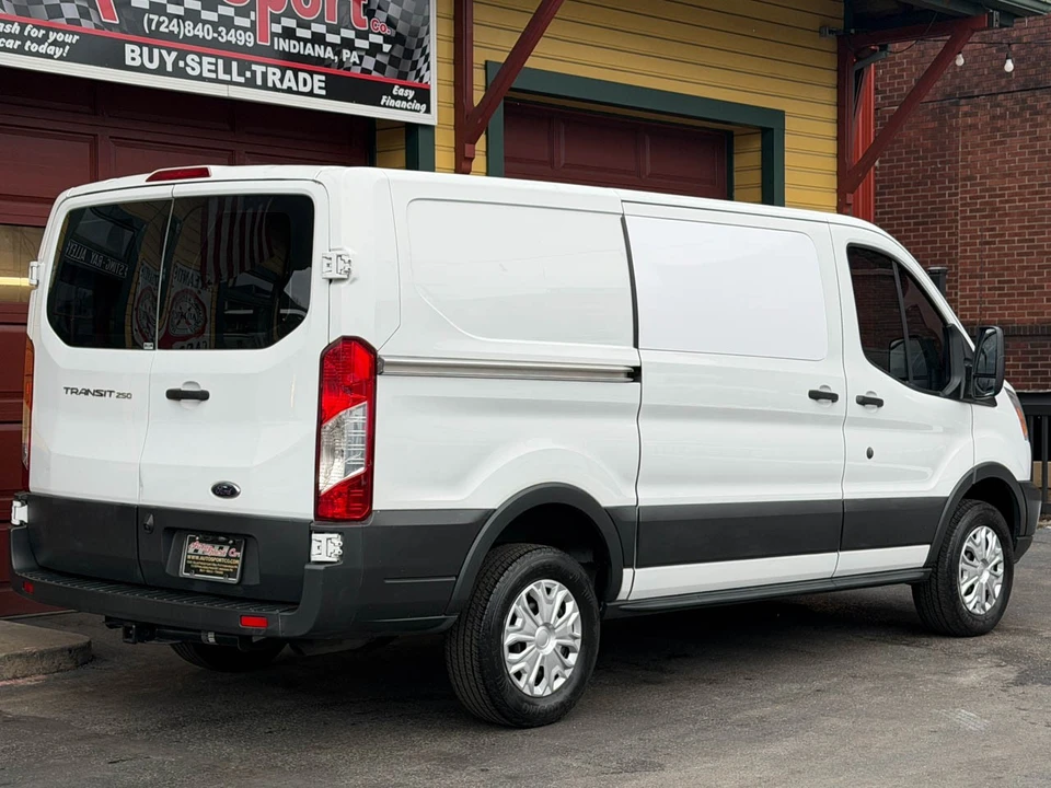 2017 Ford Transit - Image 4 of 21