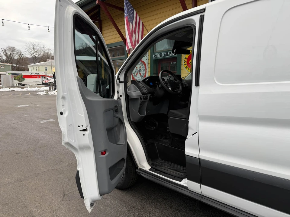 2017 Ford Transit - Image 15 of 21
