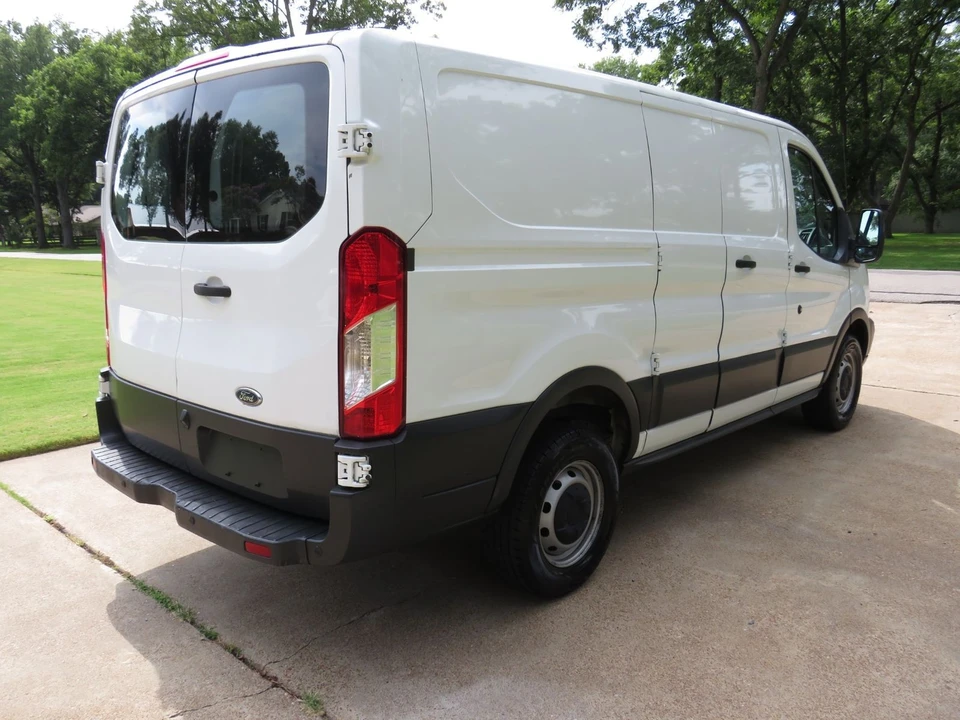 2017 Ford Transit - Image 8 of 12