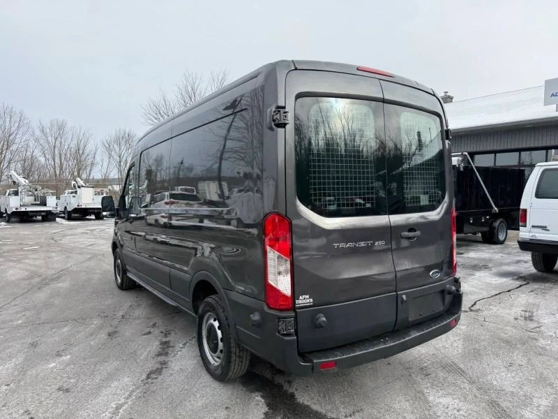 2017 Ford Transit - Image 9 of 12