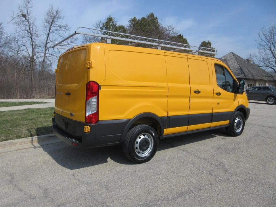 2017 Ford Transit - Image 9 of 31