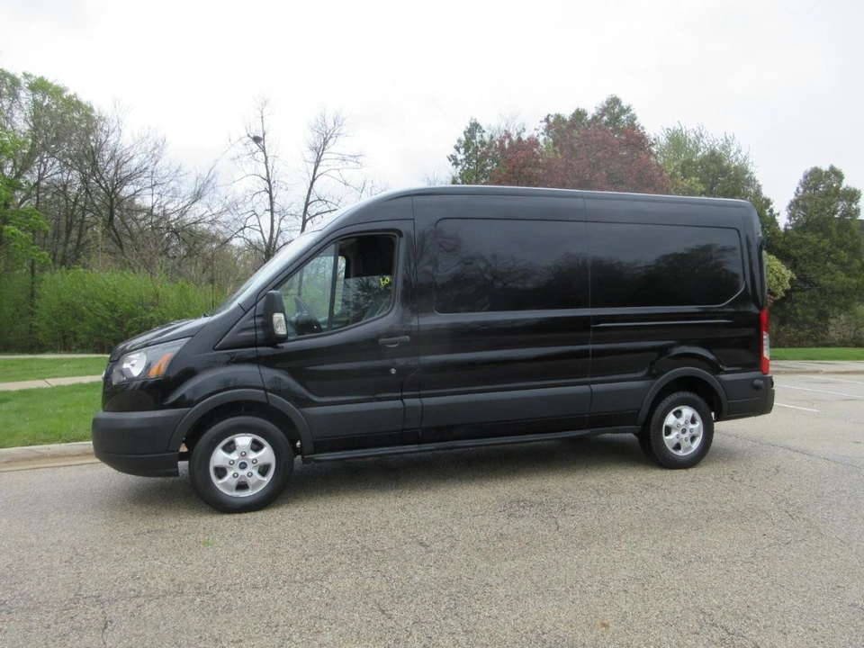 2017 Ford Transit - Image 2 of 31