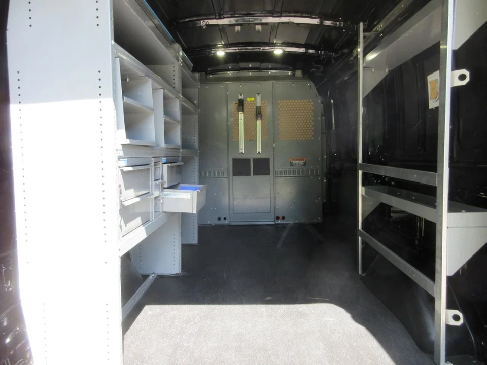 2017 Ford Transit - Image 10 of 31