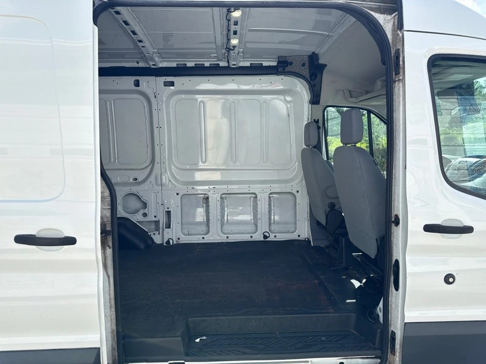 2017 Ford Transit - Image 8 of 15